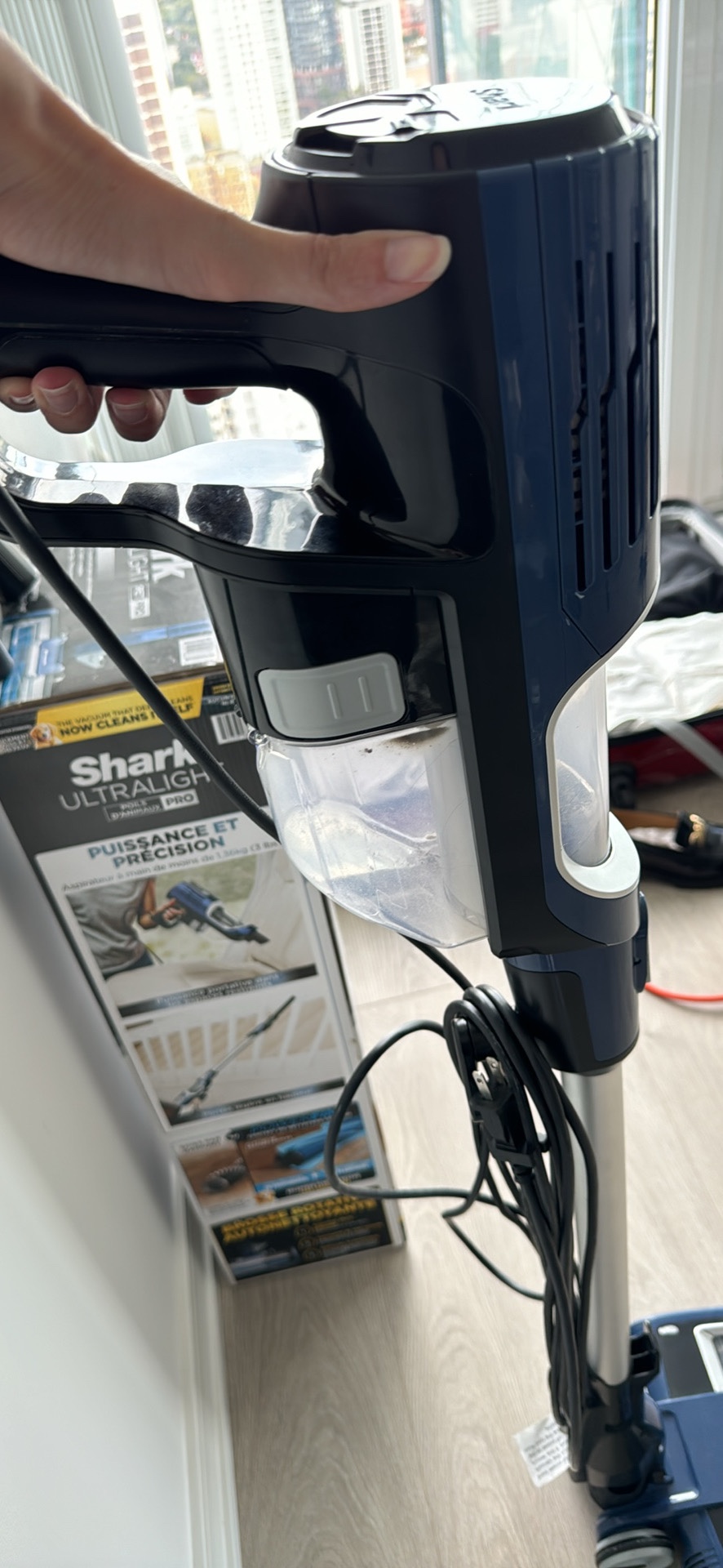Shark Ultralight Pet Pro Vacuum - photo 3