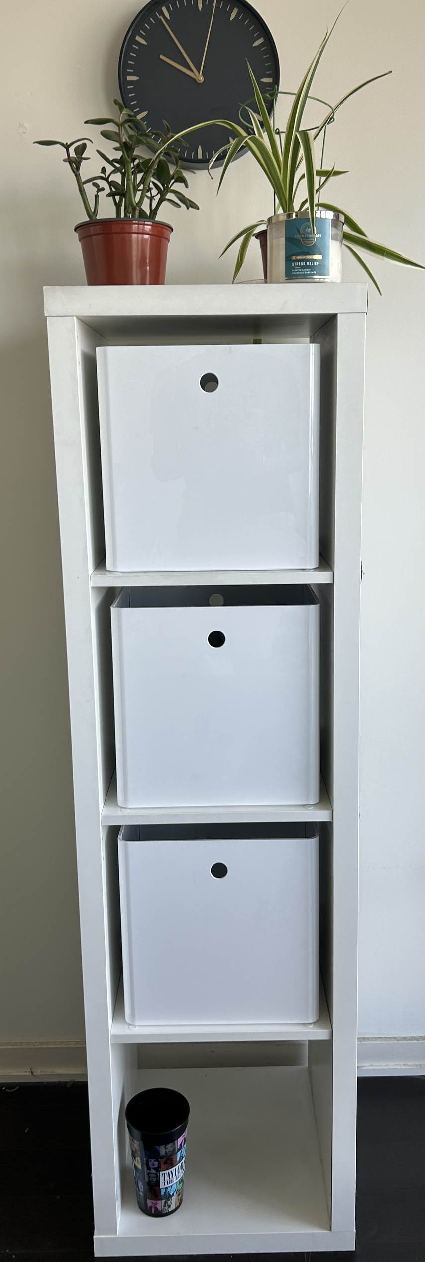 Book shelf/ organiser with 4 storage boxes for sale - photo 2