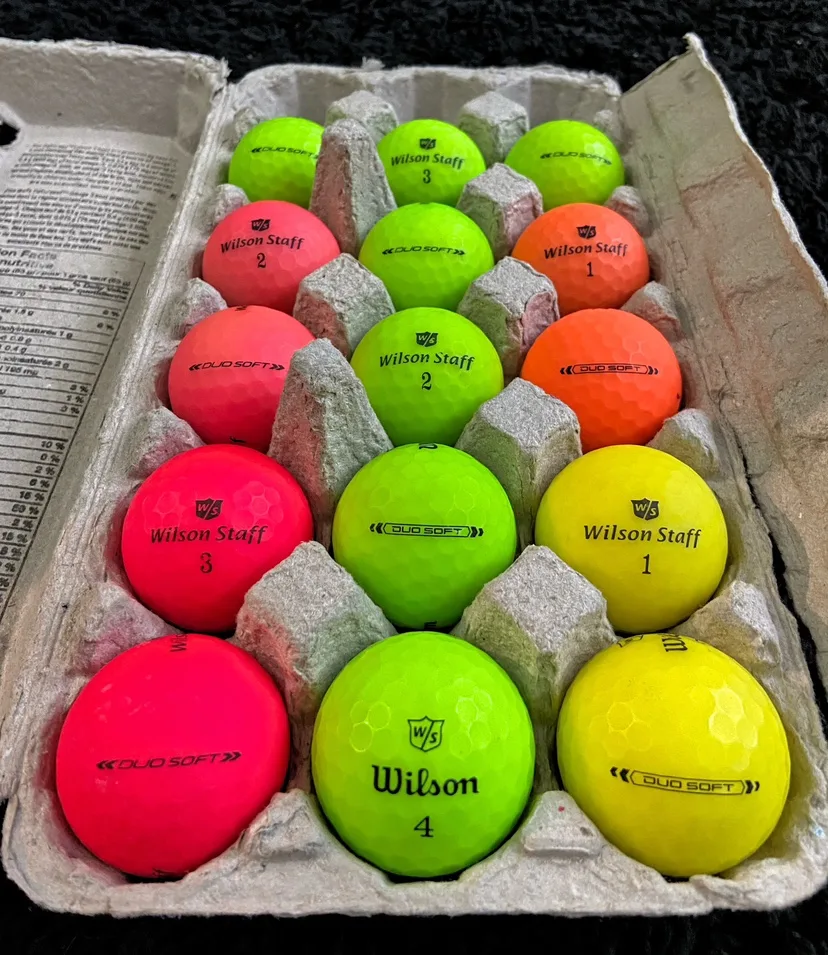 15 Wilson Duo Soft Coloured Golf Balls thumbnail