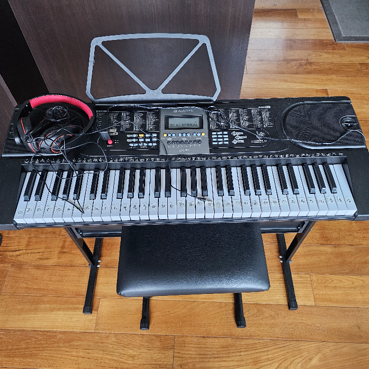61 Key Electronic Keyboard with Stand and Bench