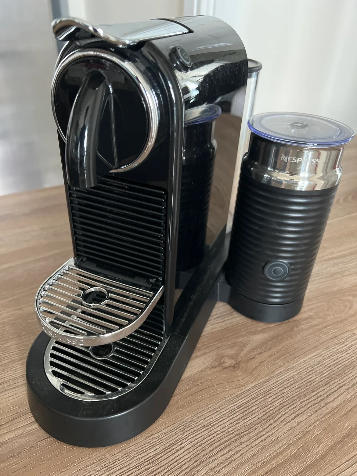 Nespresso Essenza Mini Coffee Machine thumbnail