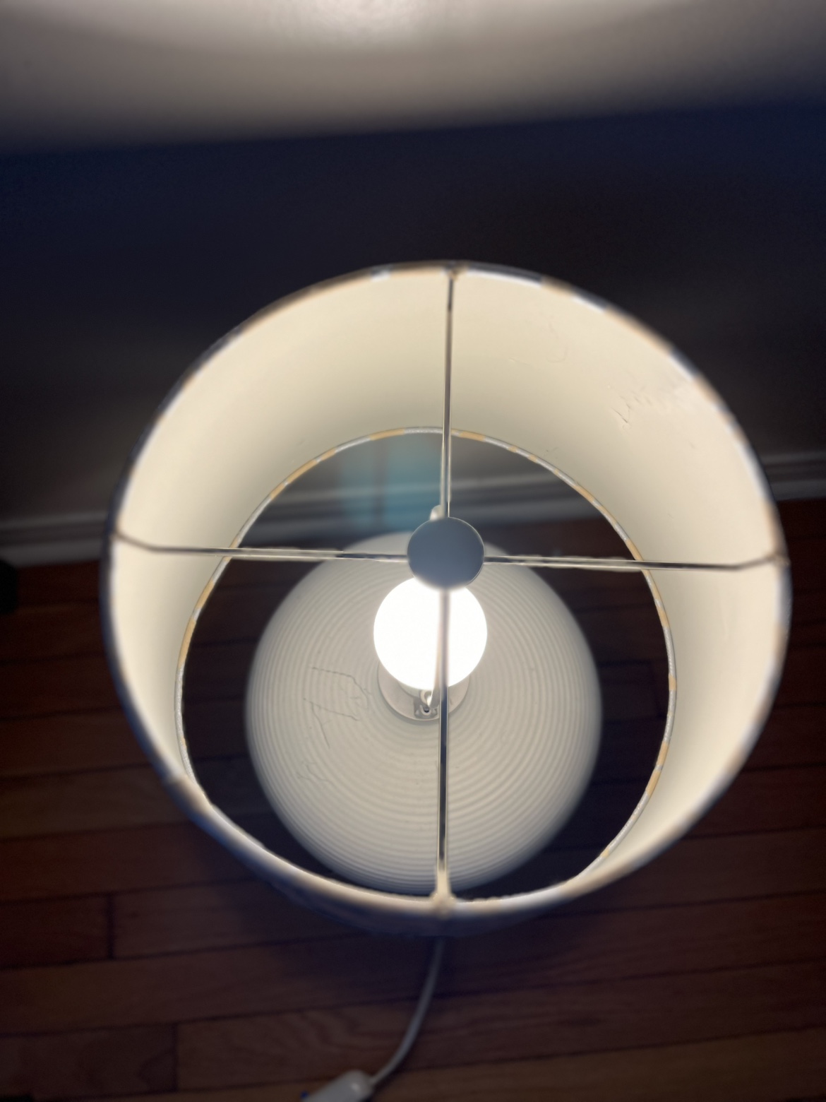 IKEA Table Lamp with Shade - photo 2