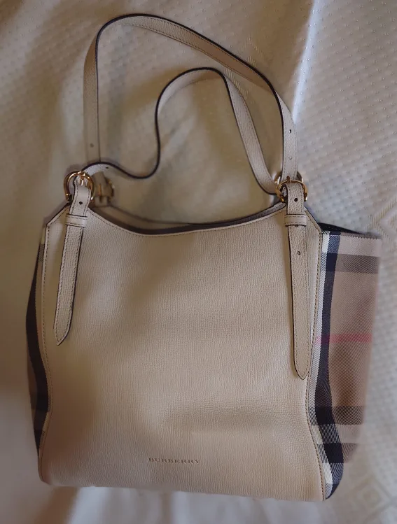 Vintage Burberry Ladies Bag image indicator(6)