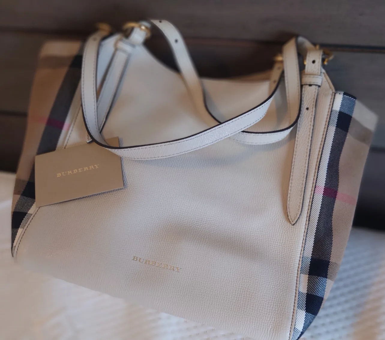 Vintage Burberry Ladies Bag image indicator(2)