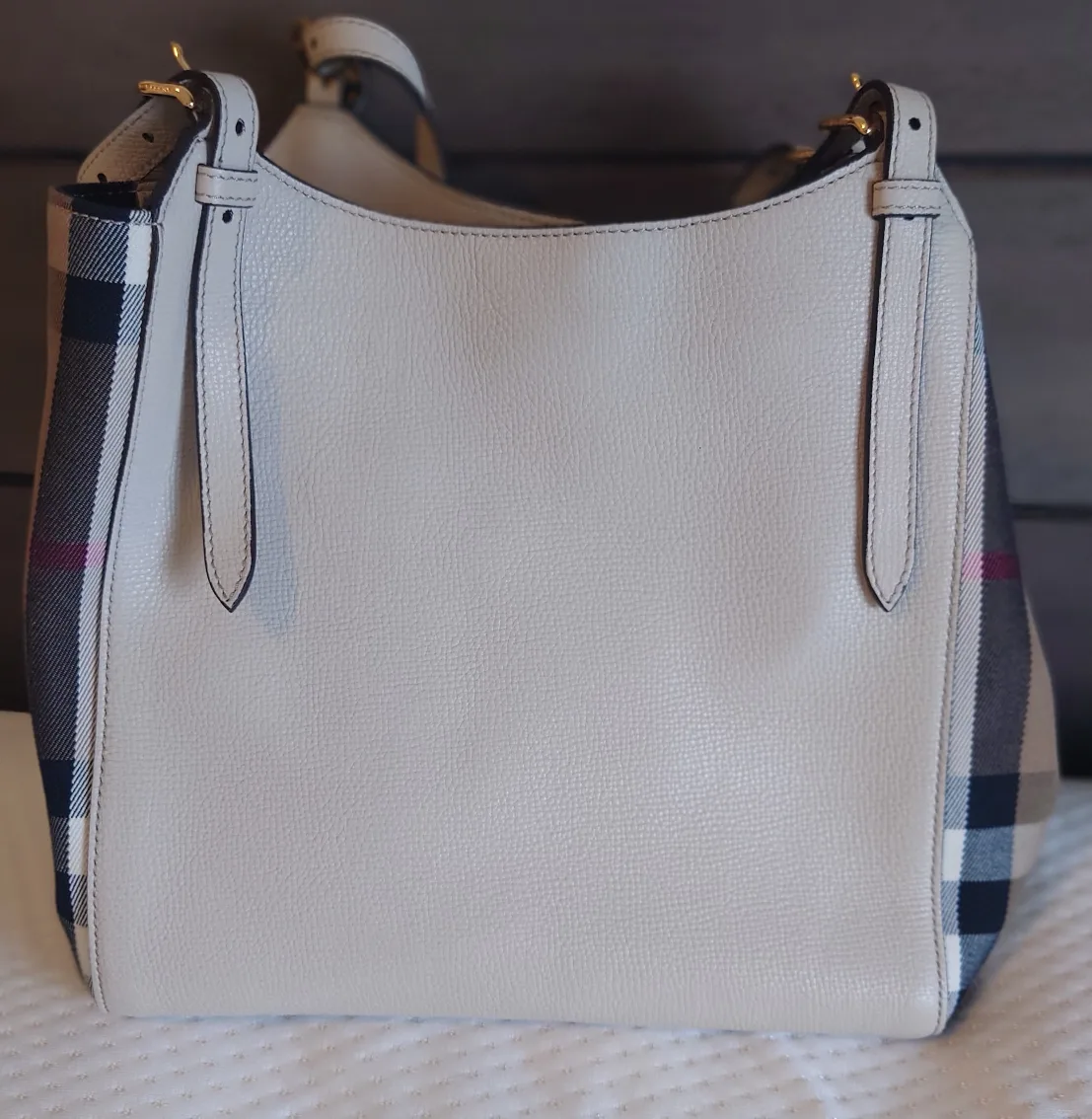 Vintage Burberry Ladies Bag image indicator(3)