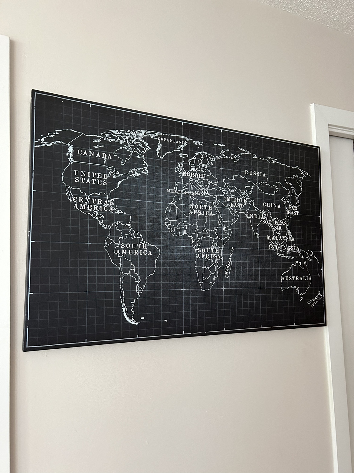 Black and White World Map Canvas - photo 2