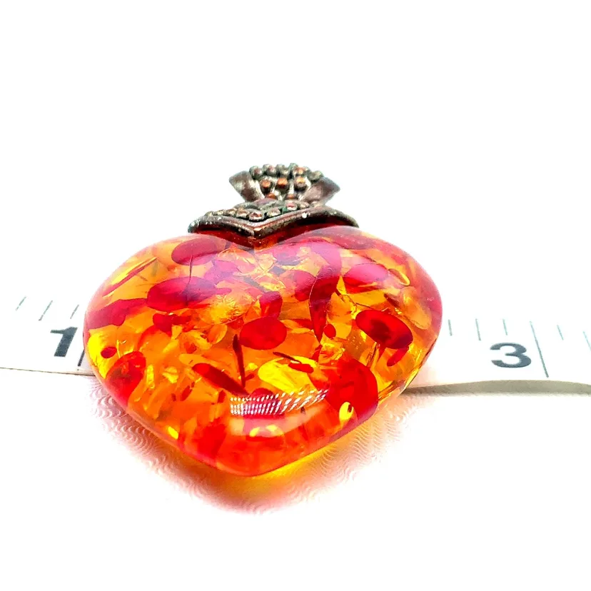 XL Heart Shaped Amber Pendant image indicator(4)