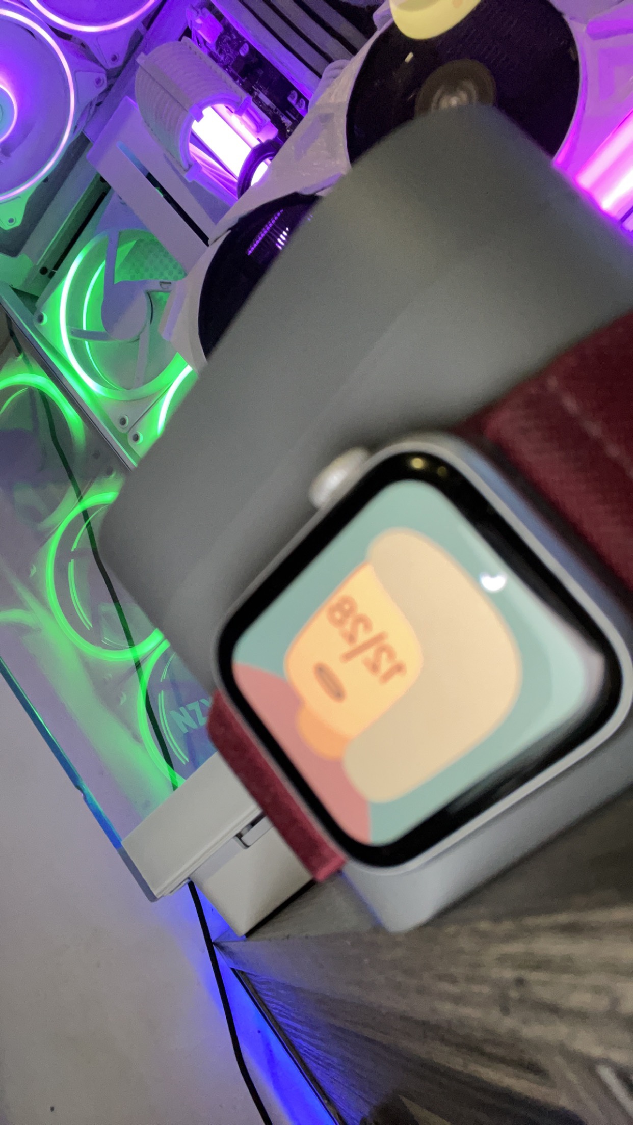 Apple Watch Series 4 - photo 3