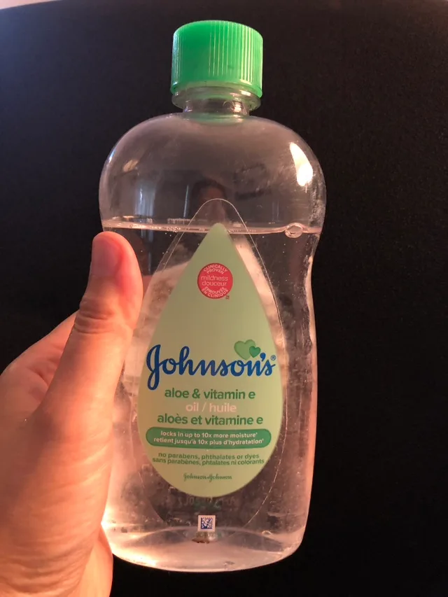 #freecycle - Johnson’s Aloe & Vitamin E Oil thumbnail