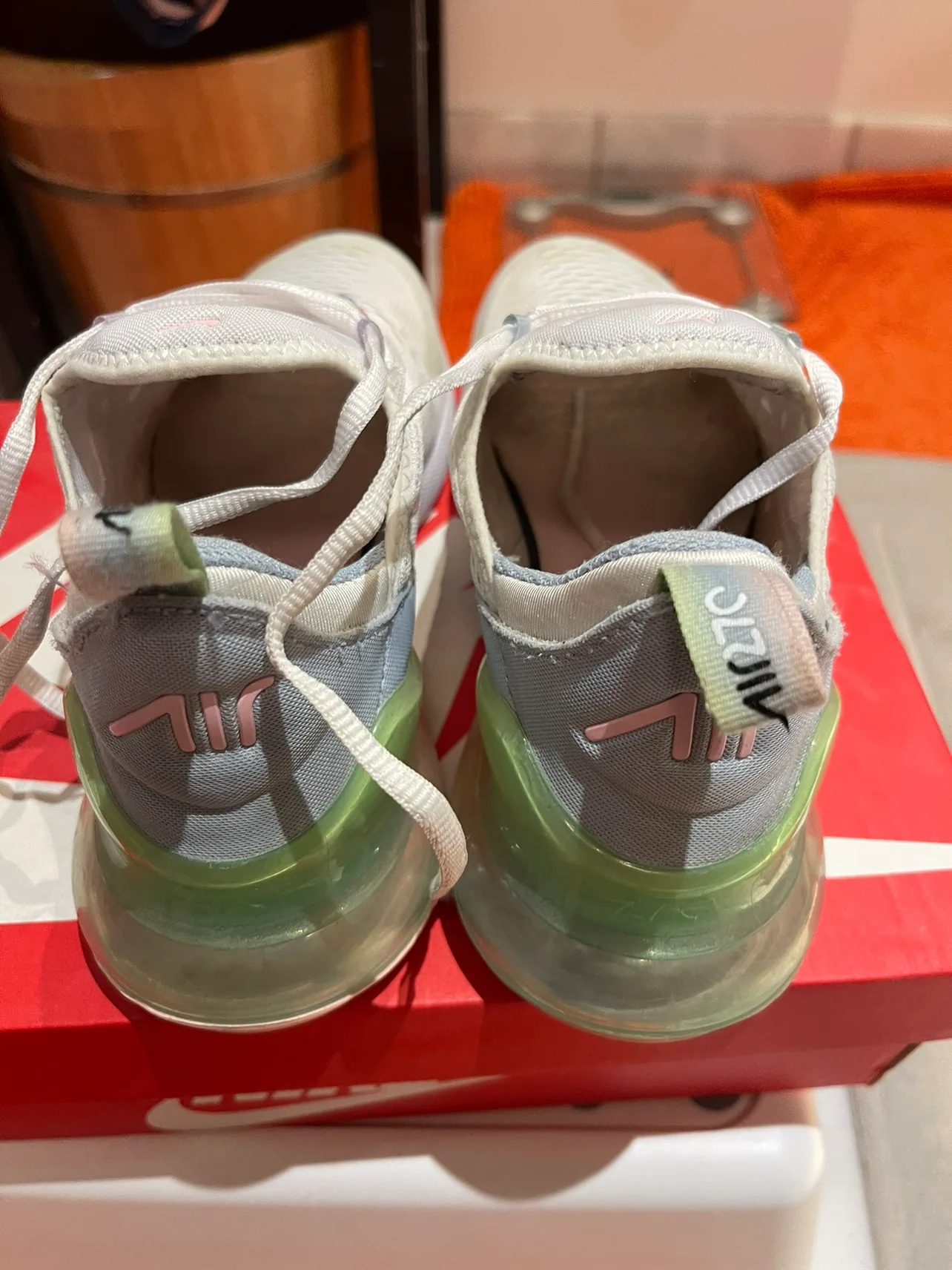 Kid Nike Air Max 270 7y image indicator(3)