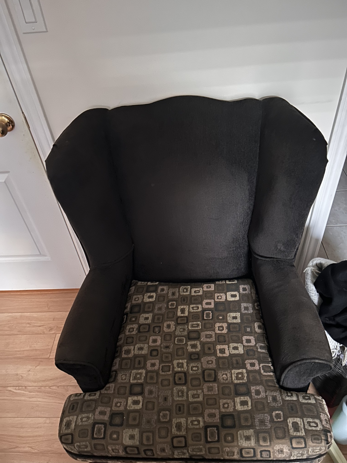 Brown Armchair and Chaise Lounge - photo 2