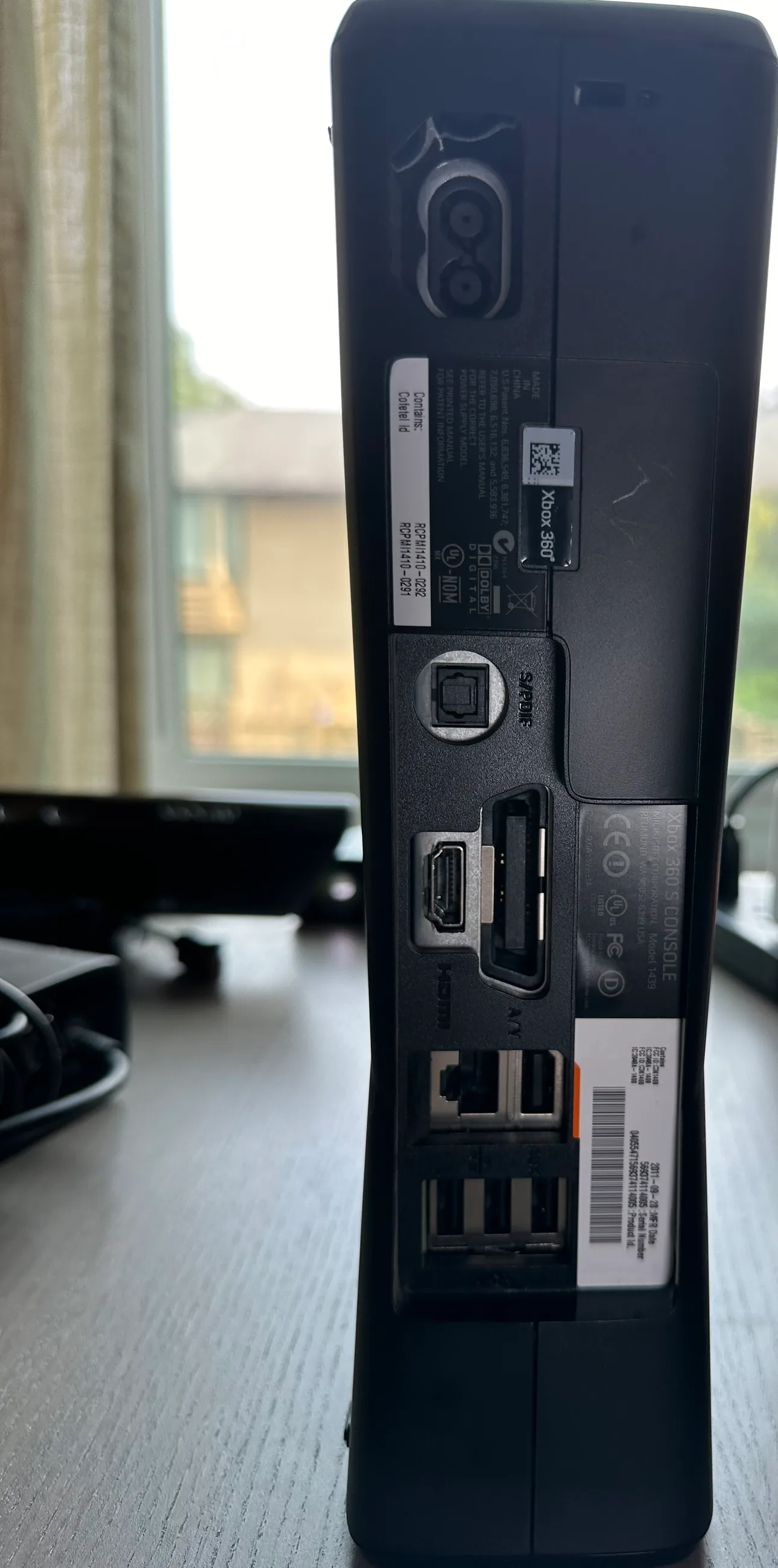 🧡 Xbox 360 Console with Kinect and Two Controllers image indicator(2)