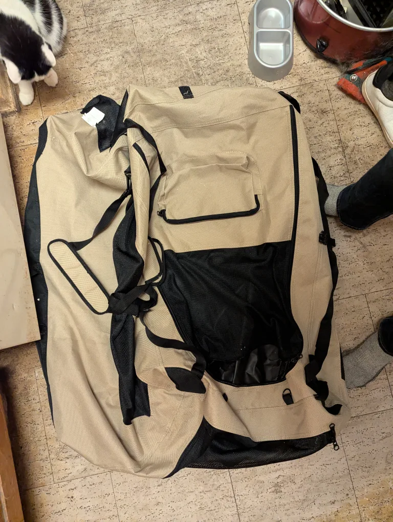 big huge nylon pet carrier image indicator(4)