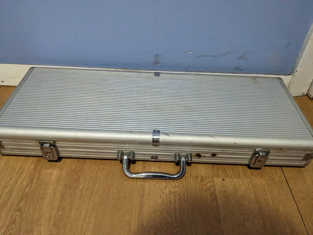 Poker Chips Set image indicator(2)