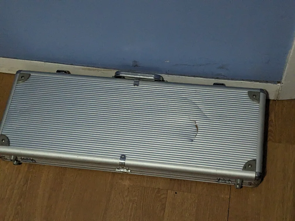 Poker Chips Set image indicator(3)