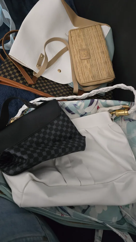 Free Bags thumbnail