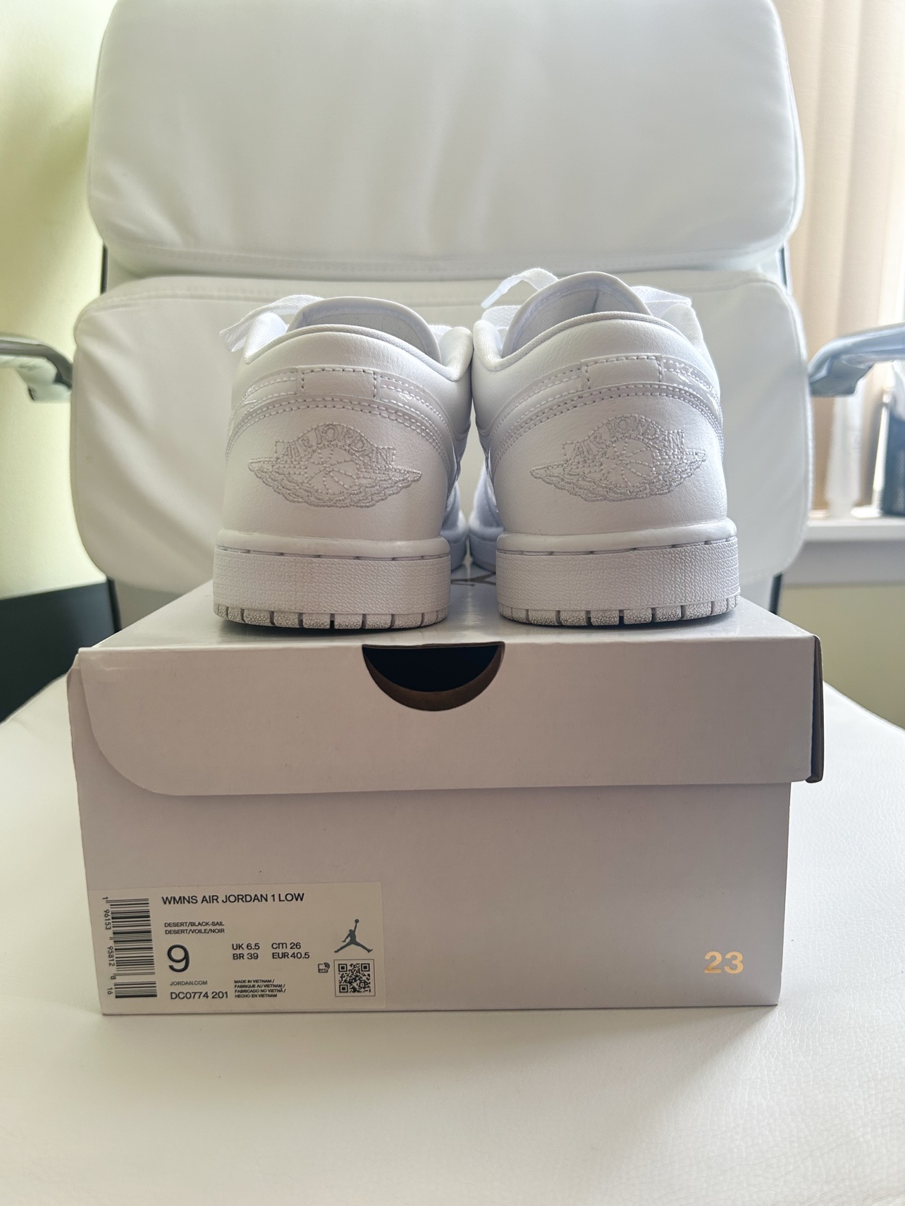 Women’s white Air Jordan 1 Low