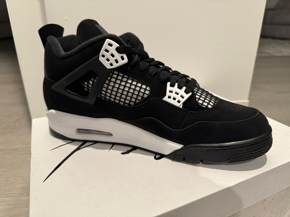 Jordan 4 white thunder - photo 5