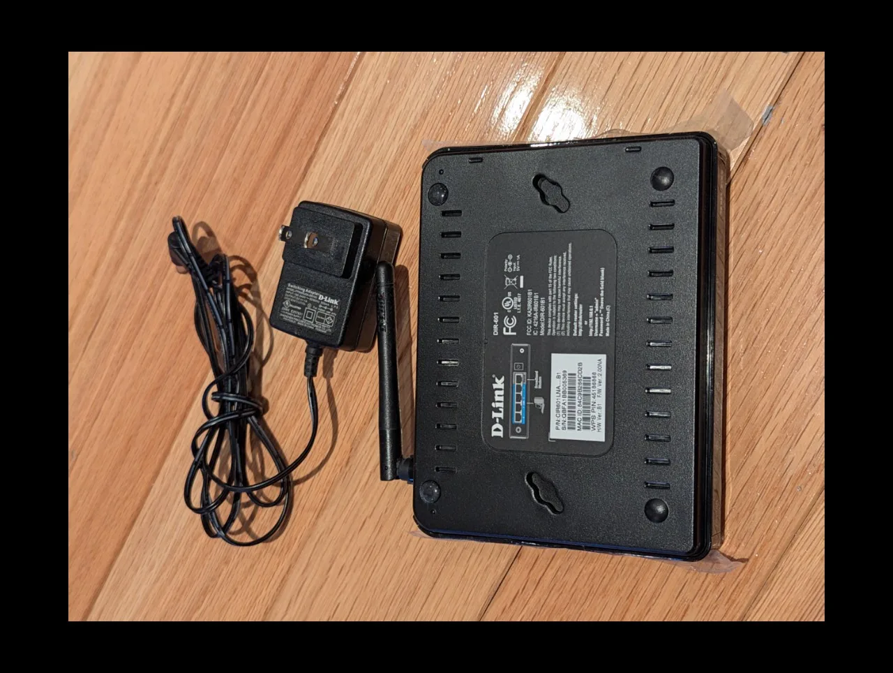 D-Link DIR-601 Wireless N150 150Mbps 4-Port 10/100 Home Router image indicator(2)