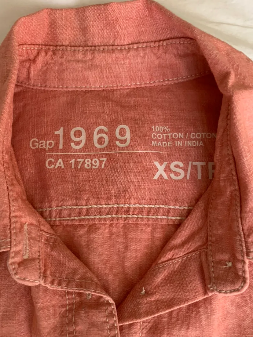 Brand New! Gap 100% Cotton Button Up Shirt🇨🇦 image indicator(3)