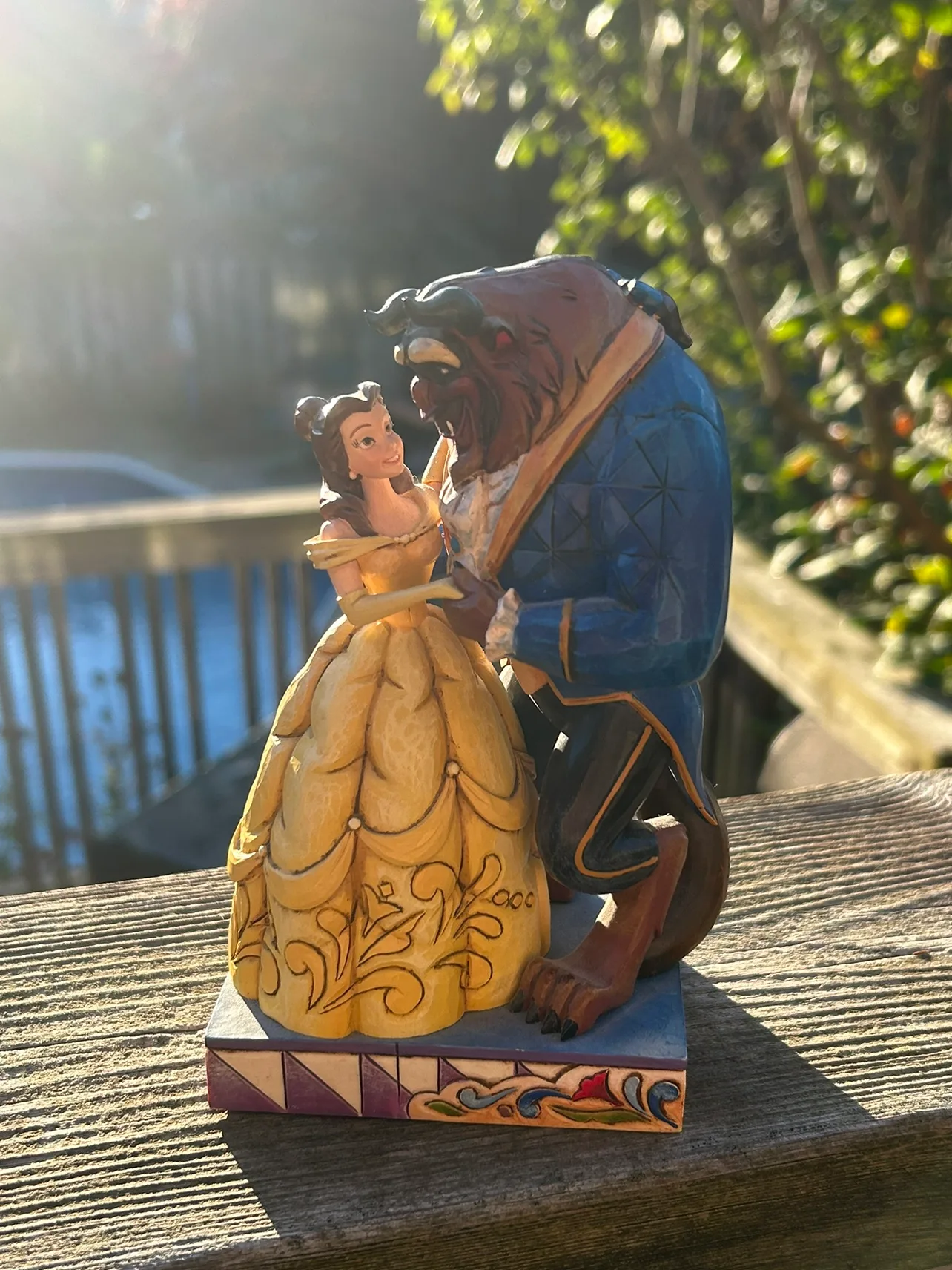 Jim Shore Beauty and the Beast Belle & Beast "Love Conquers All" image indicator(8)