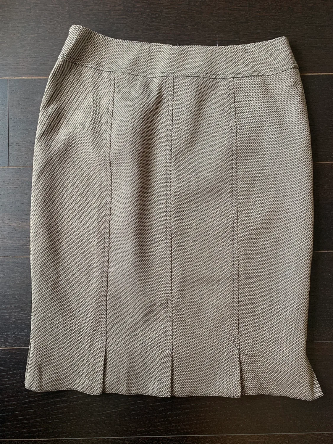 90s Brown & Tan Herringbone Skirt | 100% Wool | Fully Lined image indicator(4)