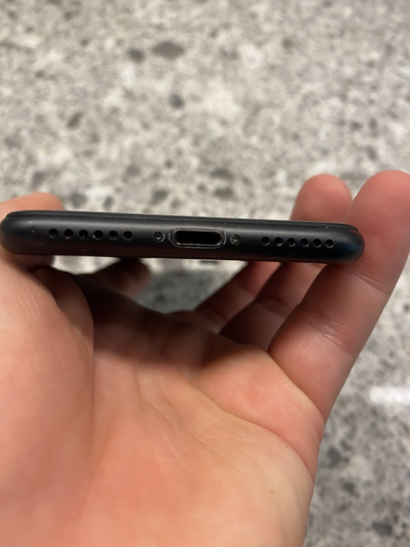 iPhone 7 - photo 4