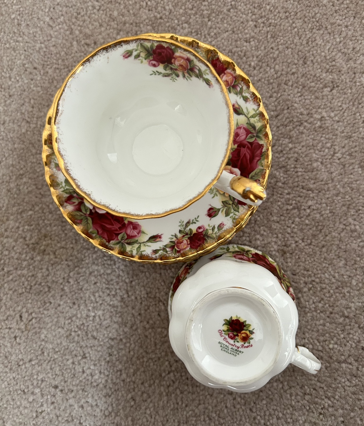 Royal Albert Old Country Roses Teacups and Saucers - photo 2