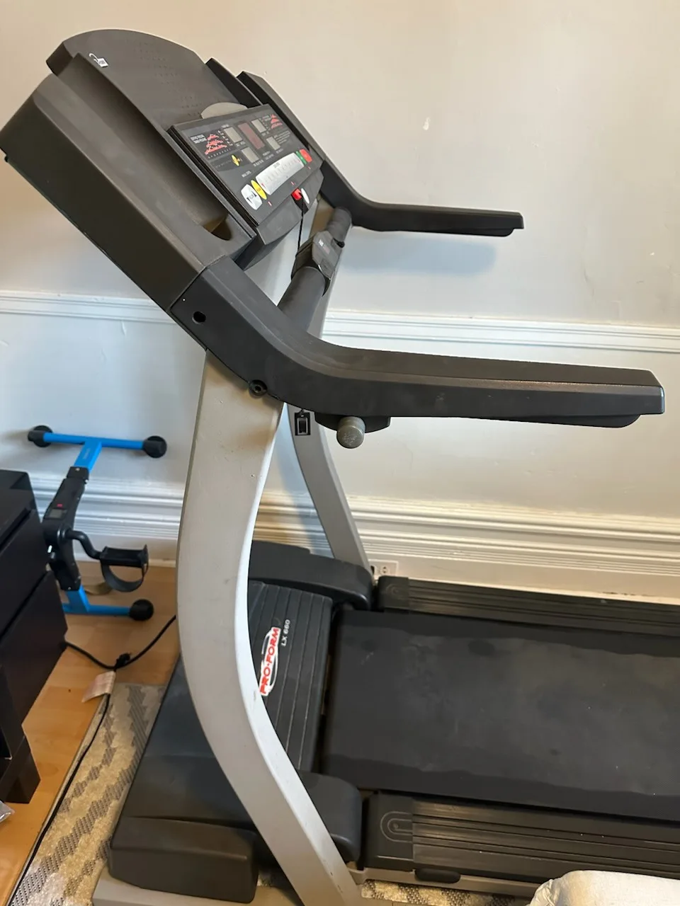 ProForm LX 680 Treadmill image indicator(3)