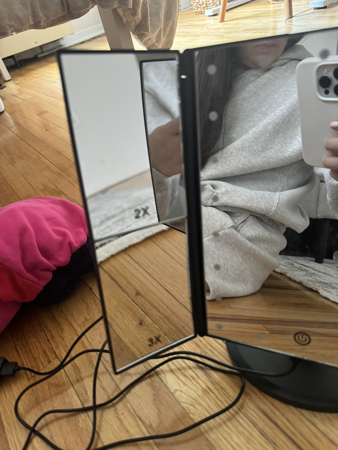 Lighted Makeup Mirror - photo 2