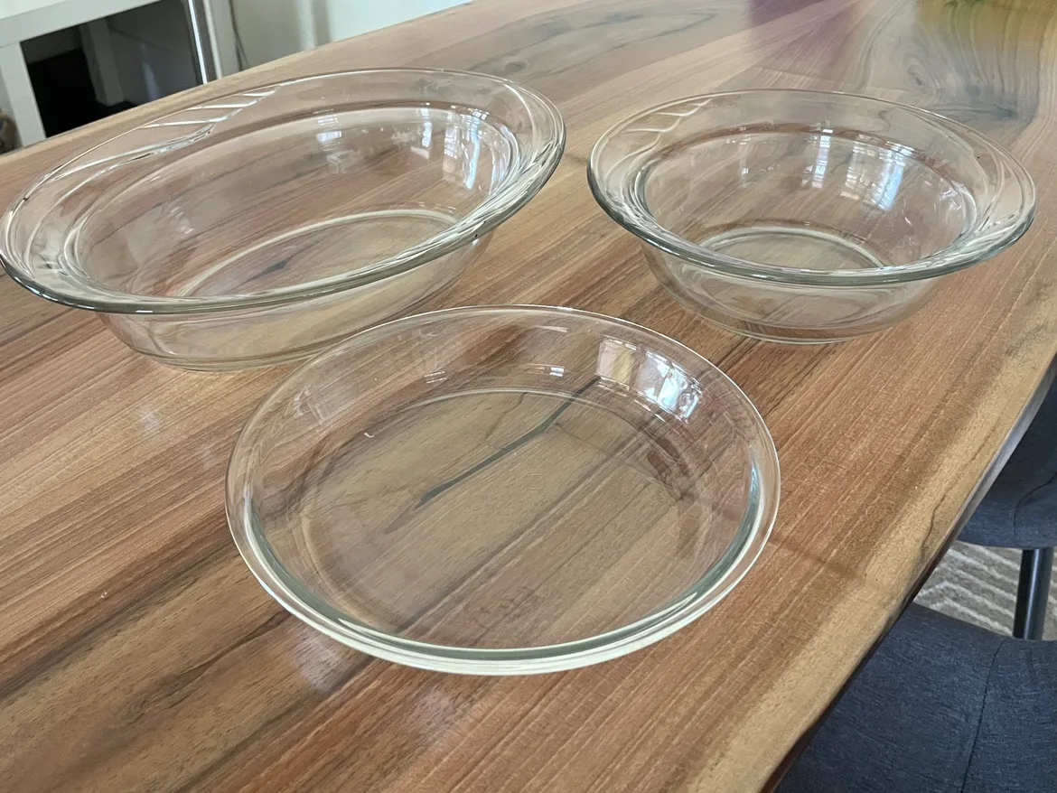 Set of Glass Baking Dishes thumbnail