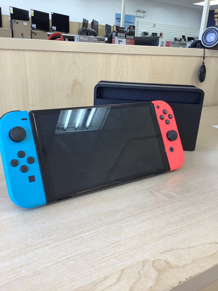Nintendo Switch (Oled)