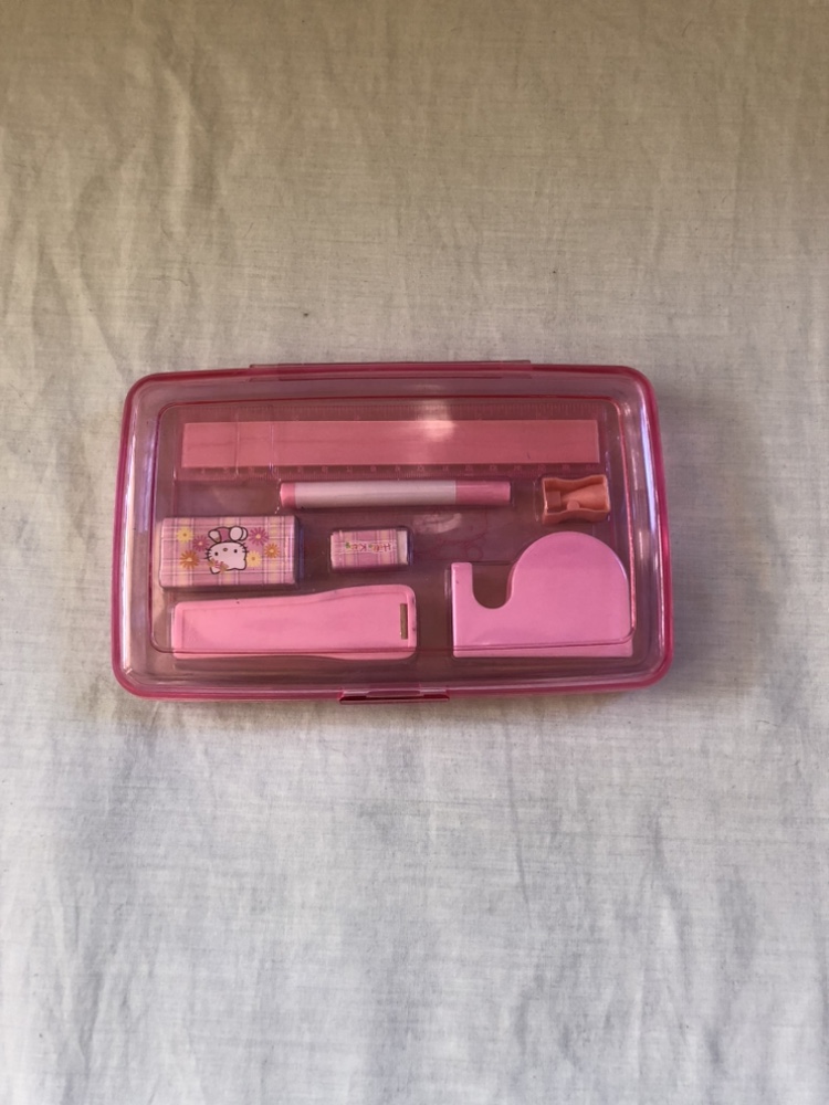 Hello Kitty stationary case - photo 2