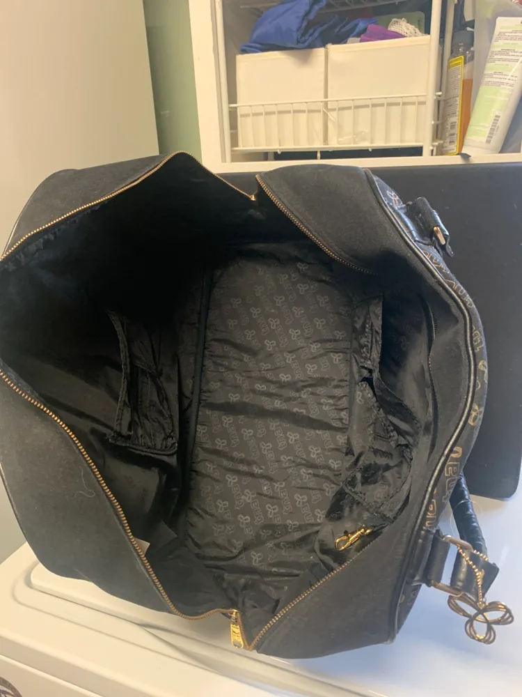 tna Black and Gold Weekender Bag image indicator(3)