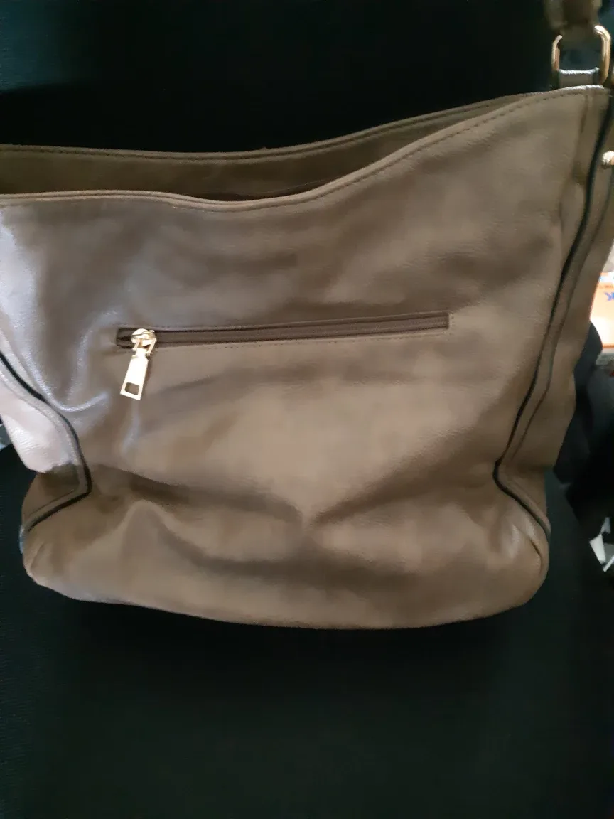 Womes Leather Purse image indicator(2)