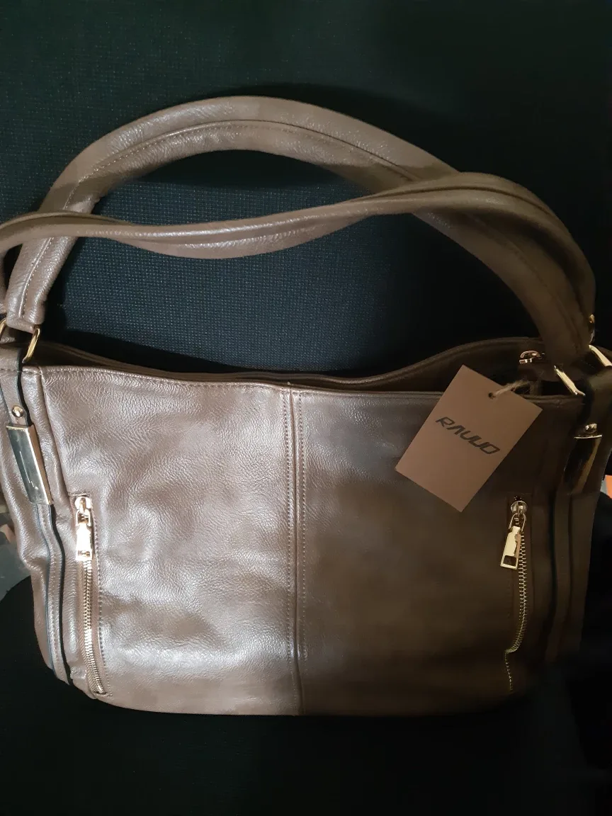 Womes Leather Purse image indicator(3)