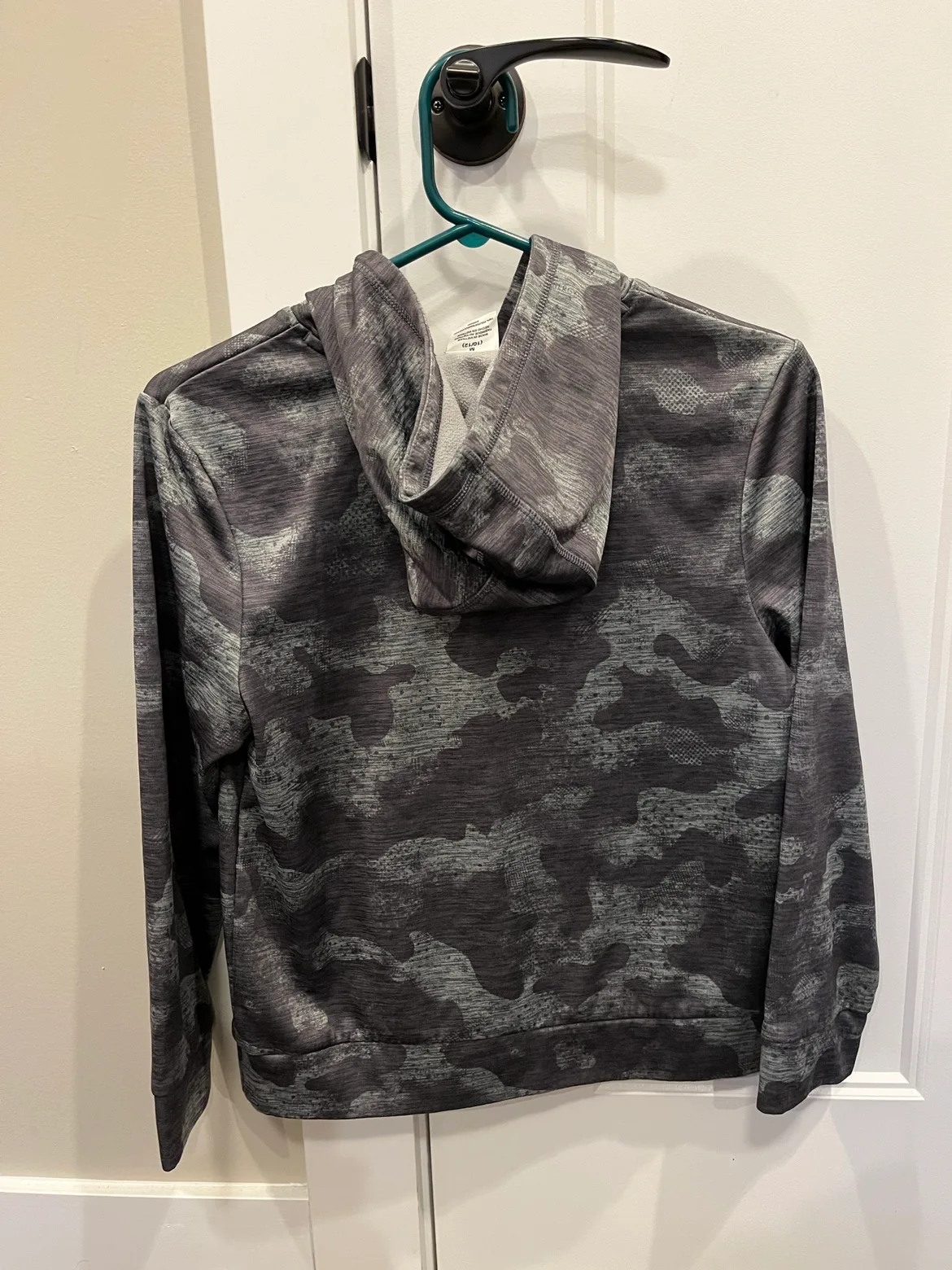 Adidas Boys' Hoodie Size M (10/12) image indicator(2)