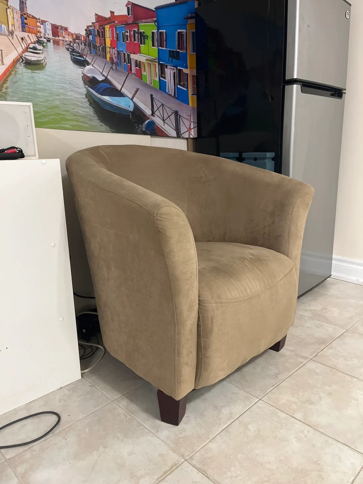 Brown and beige Accent armchair image indicator(6)
