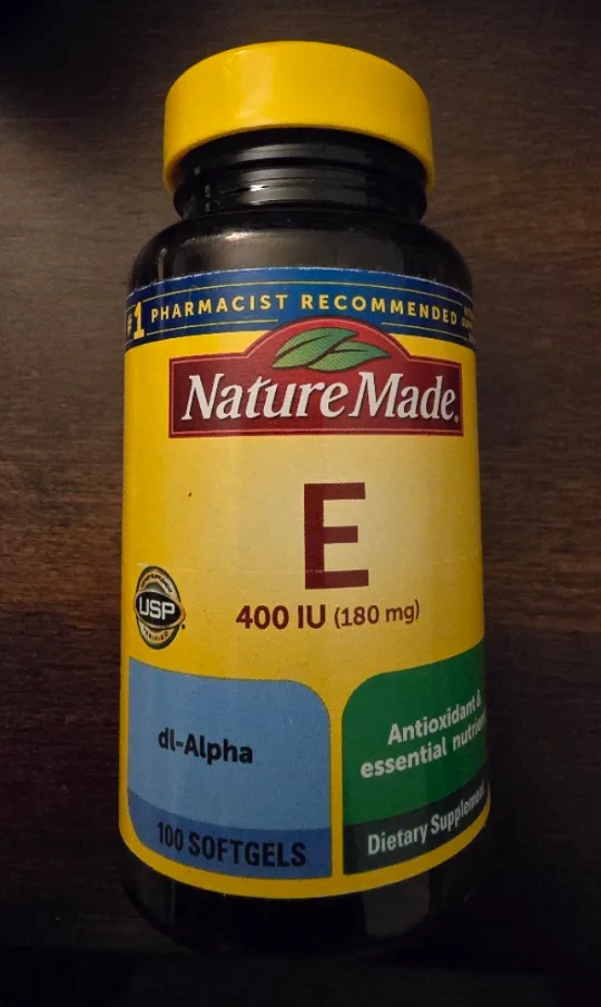 Nature Made Vitamin E3 & D3 5000 IU + Cold sore treatment gel image indicator(5)