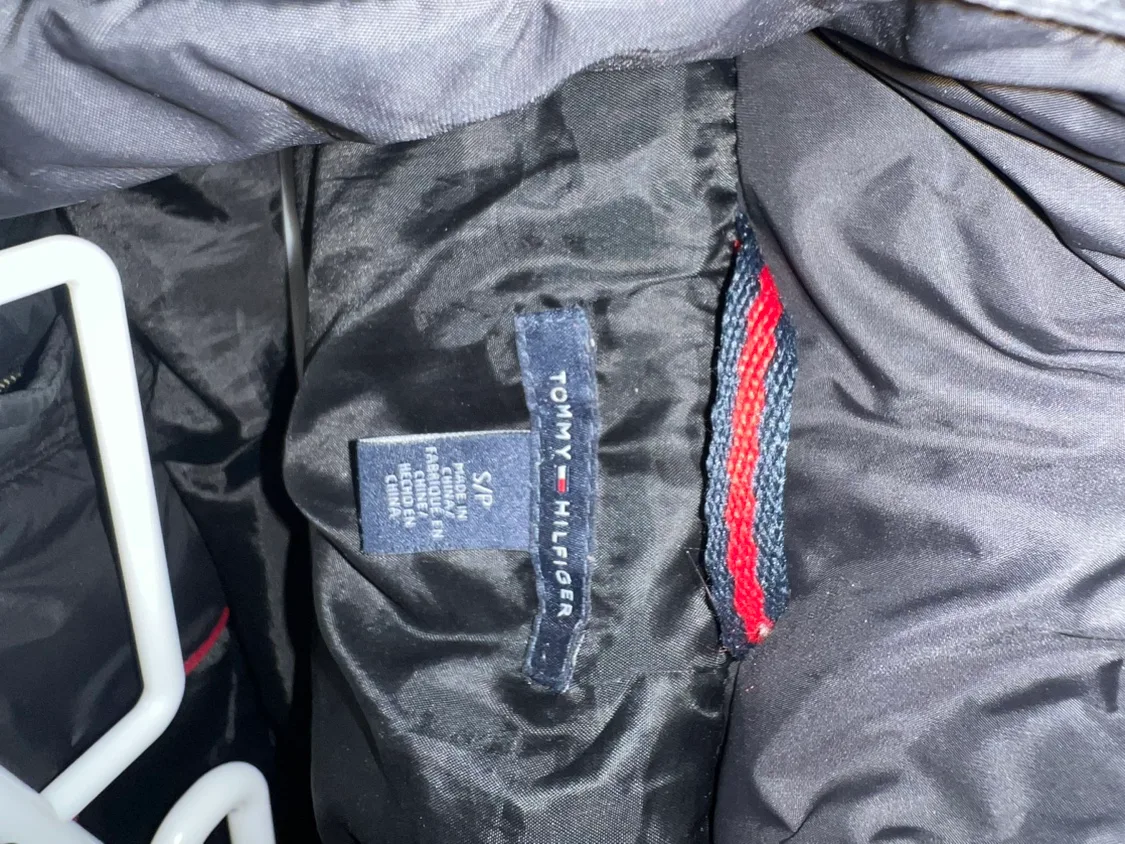 Tommy Hilfiger Black Puffer Jacket image indicator(3)