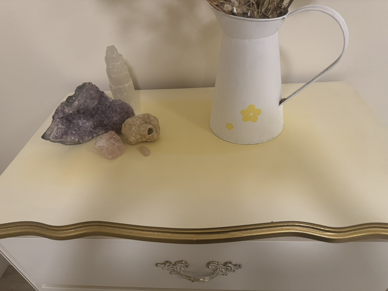 White and Gold Dresser - photo 5