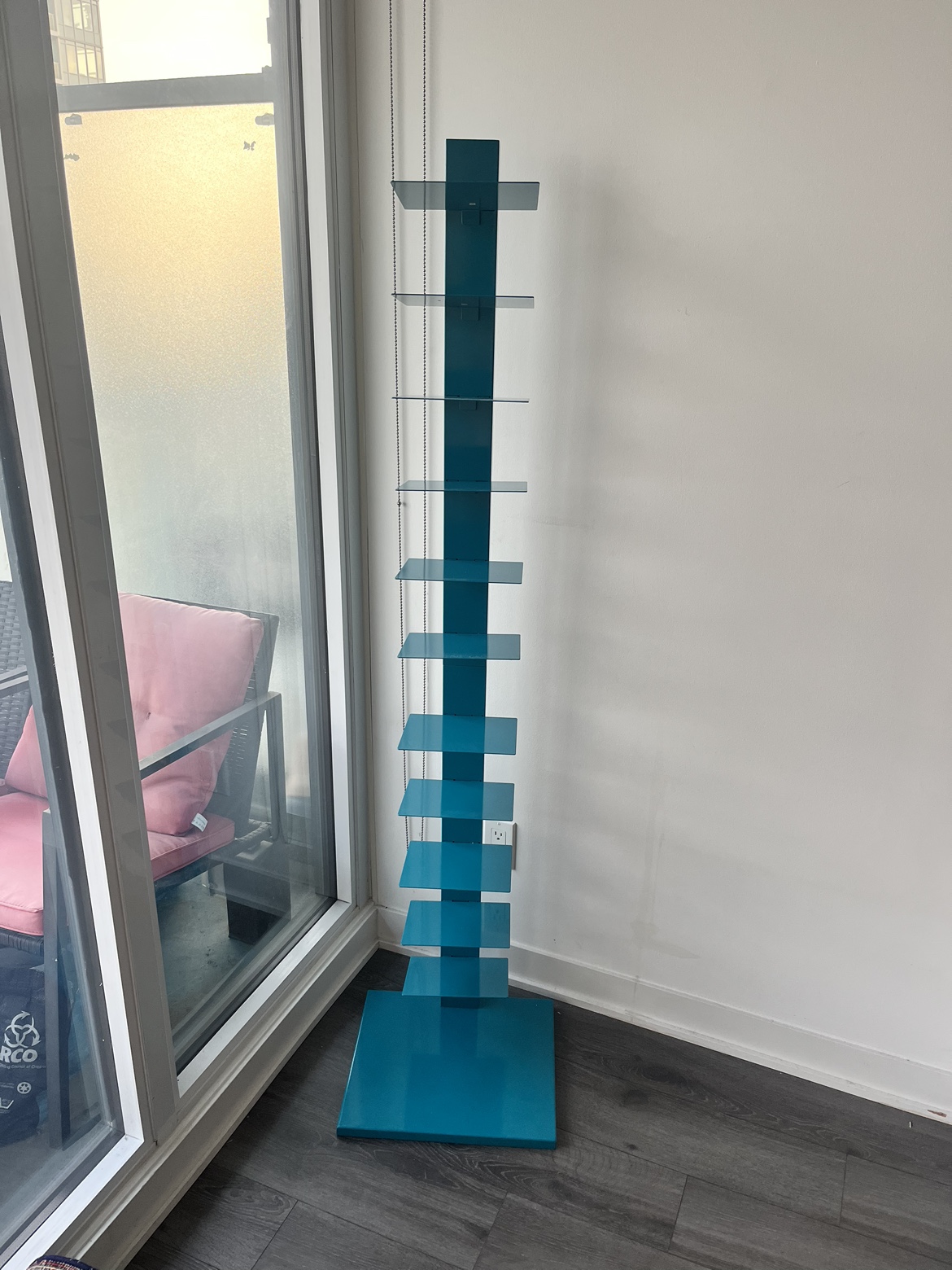 Metal Ladder Bookcase - photo 4