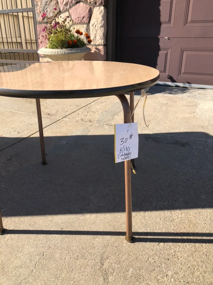 Children’s Round Table mid century modern image indicator(2)