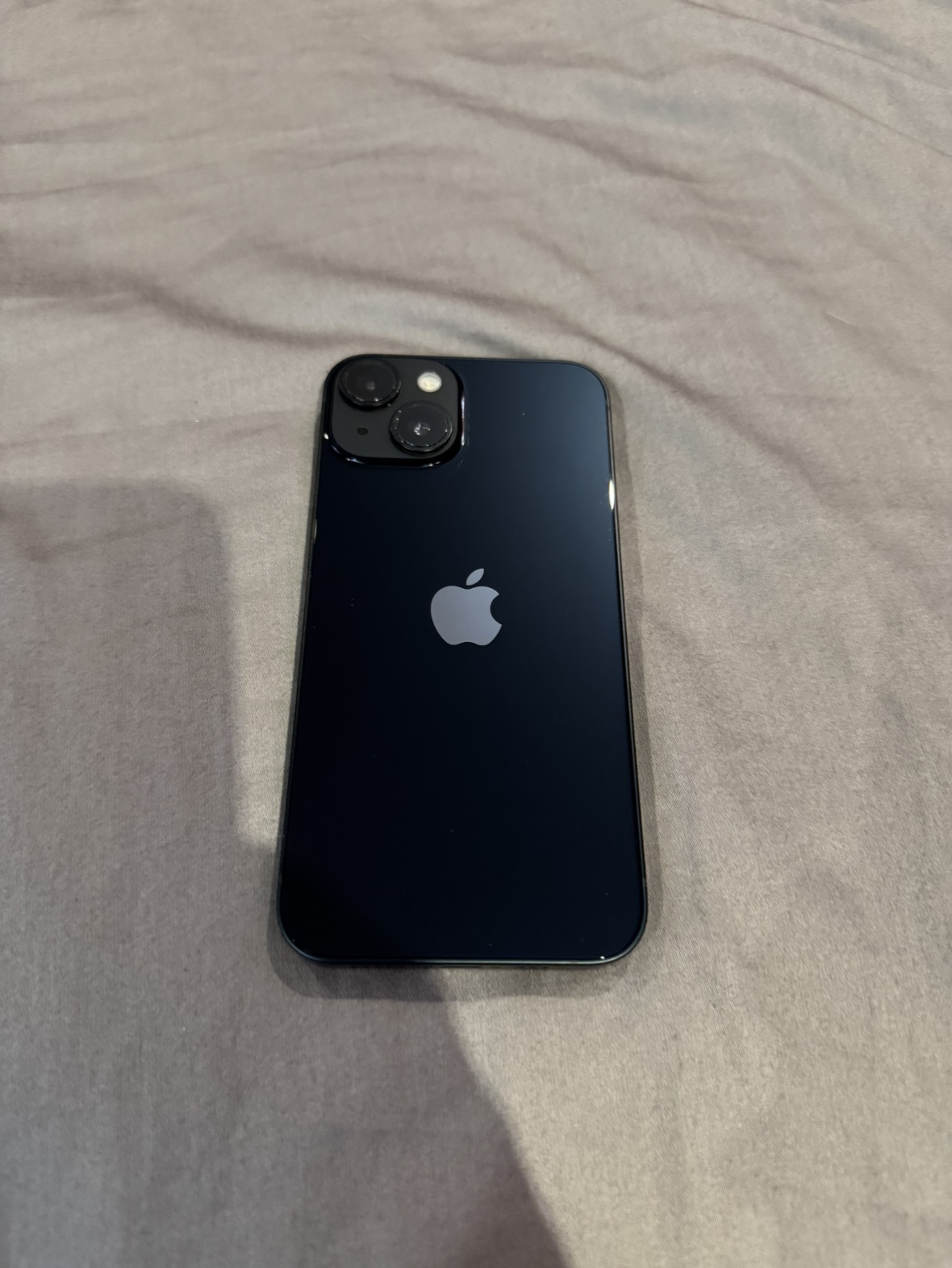 iPhone 14 Midnight Blue Like New! - photo 2