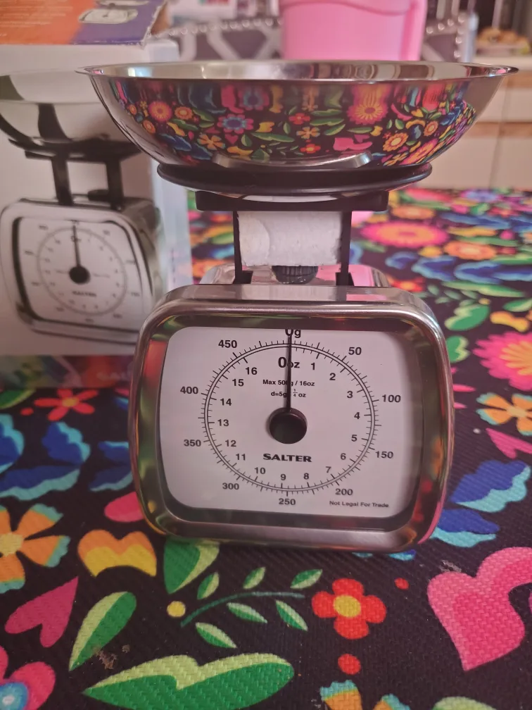 Salter Compact Kitchen Scale thumbnail