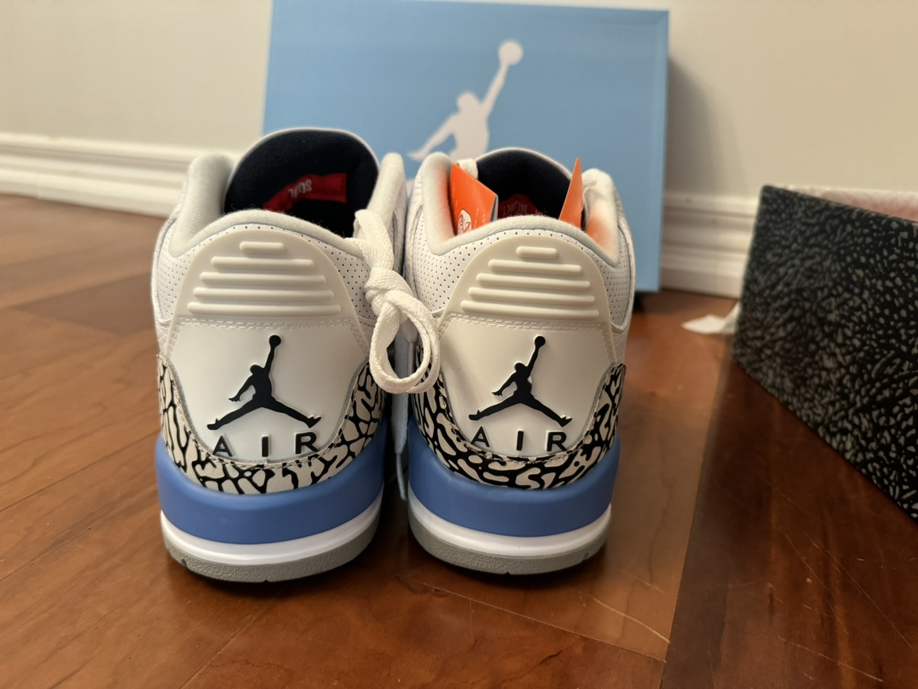 Air Jordan 3 Retro "White Cement Reimagined" Size 9.5 - photo 2