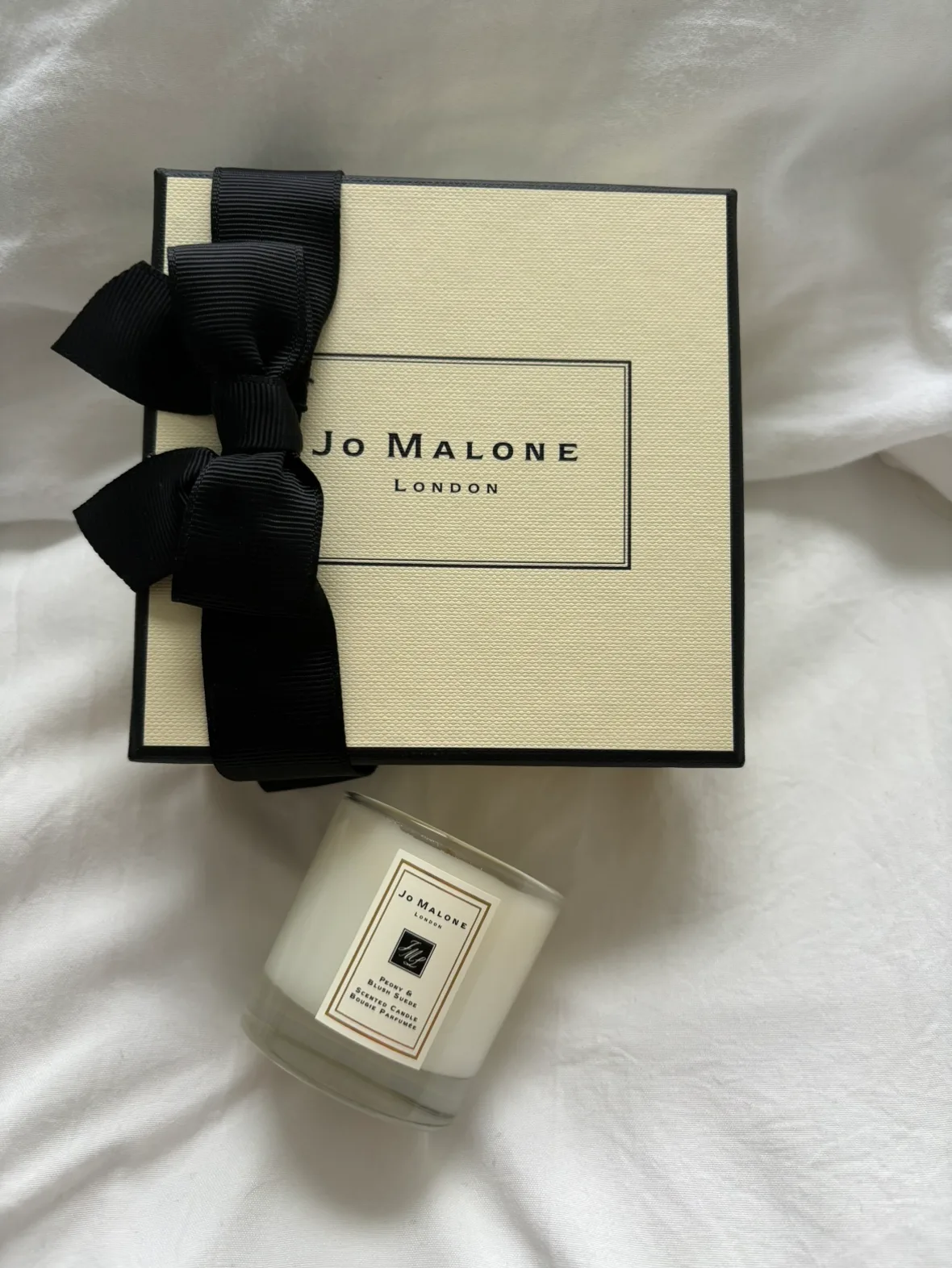 Jo Malone London - Peony and Blush Suede Mini Candle thumbnail