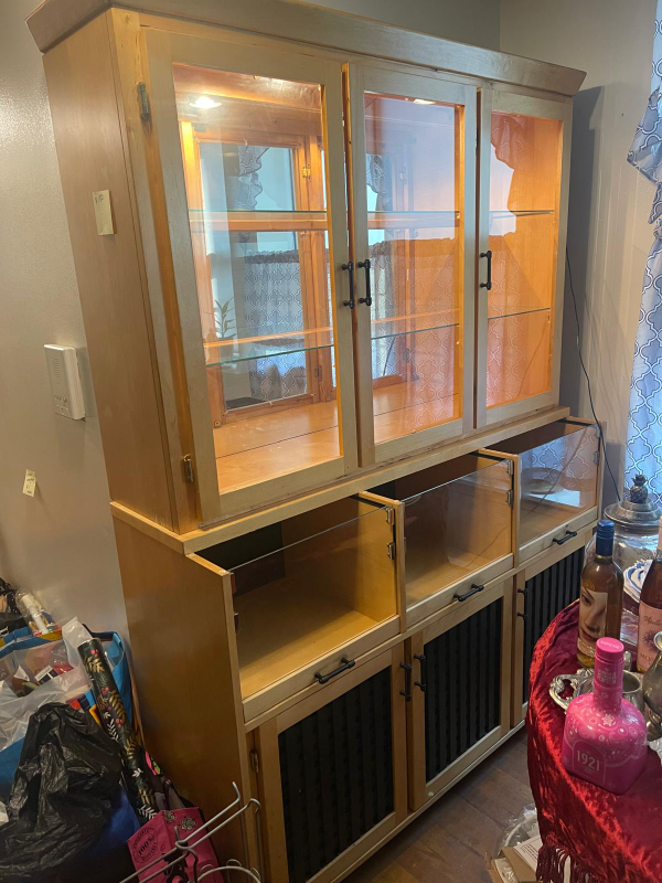 Wooden Display Cabinet - photo 3