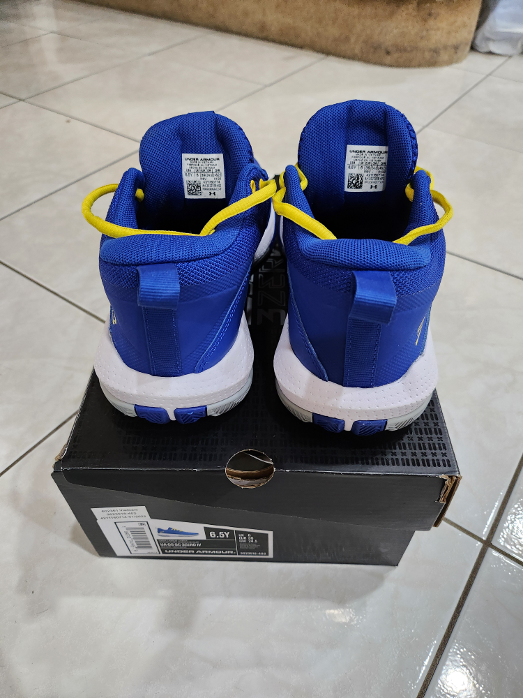 Under Armour Boys' Basketball Shoes