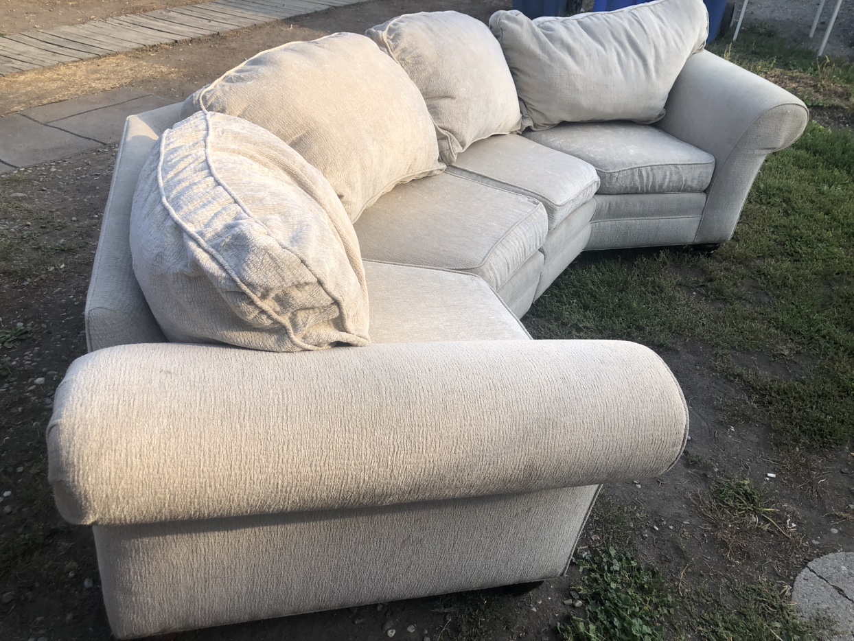 NEED GONE ASAP: Sectional Couch